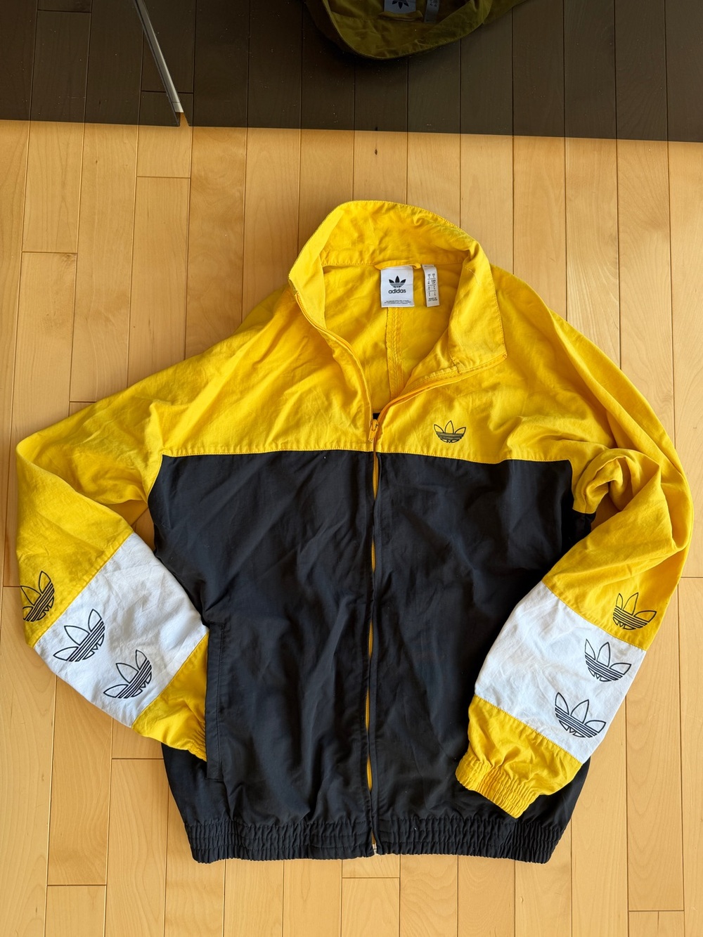 Vintage Adidas Lightweight Windbreaker Jacket Sz S Embroidered Logos Zip Yellow